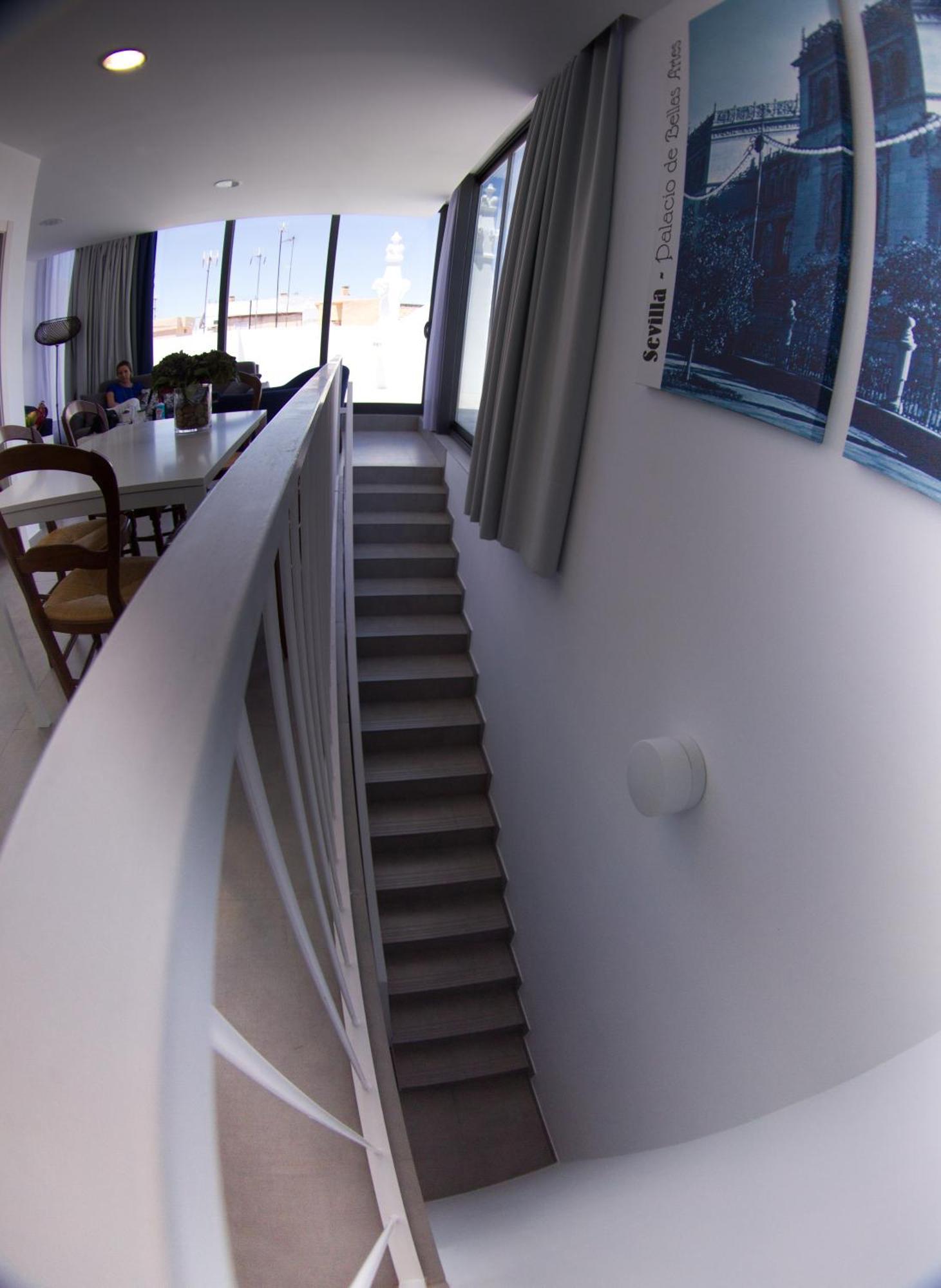 Life Apartments Alberto Lista Séville Extérieur photo