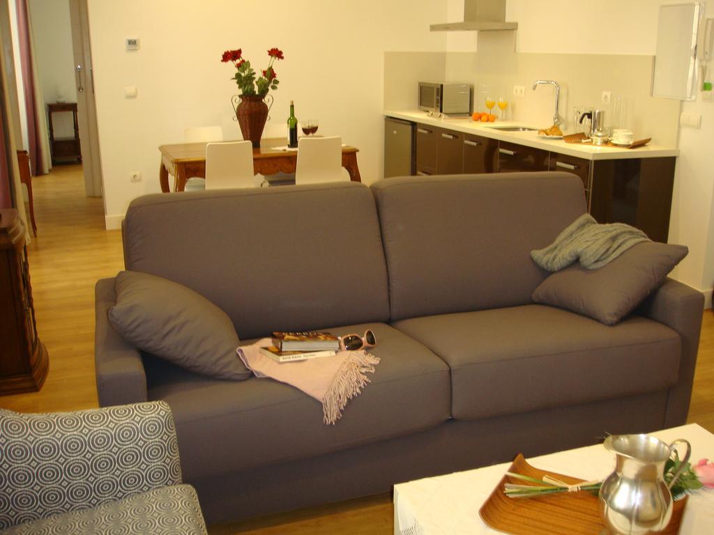 Life Apartments Alberto Lista Séville Extérieur photo