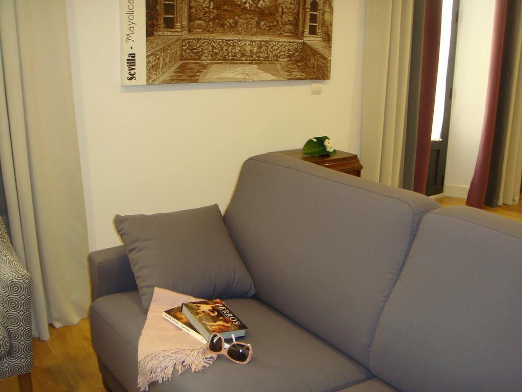 Life Apartments Alberto Lista Séville Extérieur photo