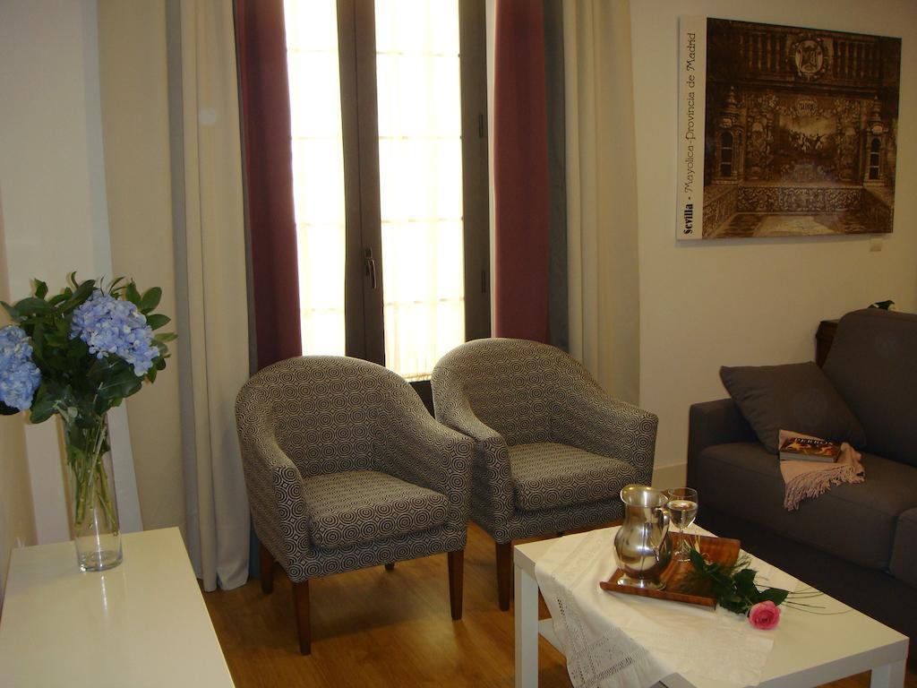 Life Apartments Alberto Lista Séville Extérieur photo