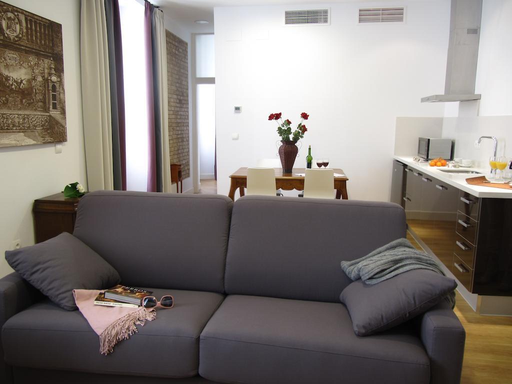 Life Apartments Alberto Lista Séville Extérieur photo