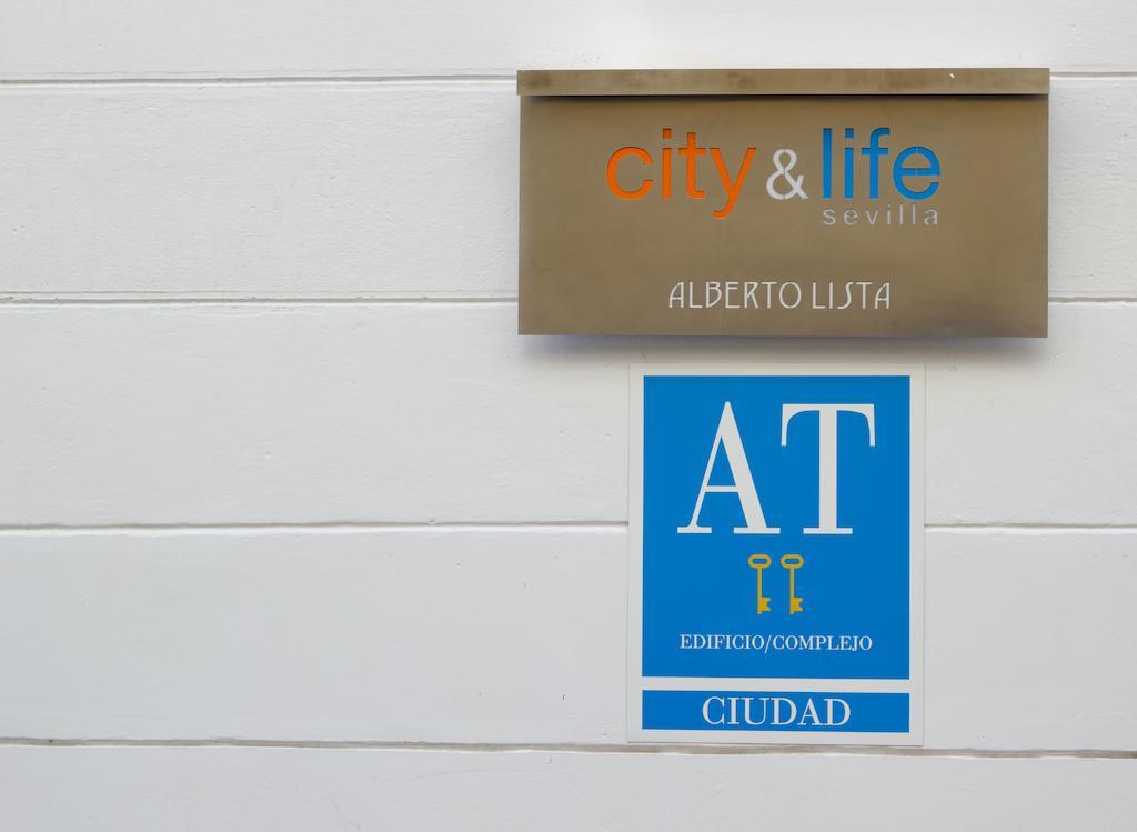 Life Apartments Alberto Lista Séville Extérieur photo