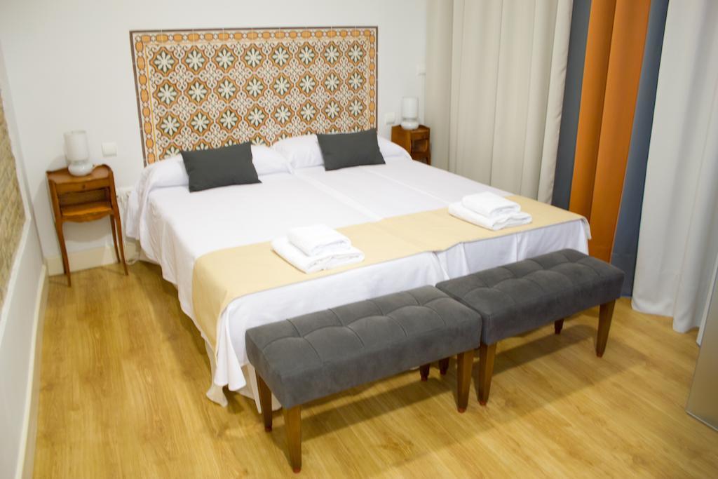 Life Apartments Alberto Lista Séville Extérieur photo